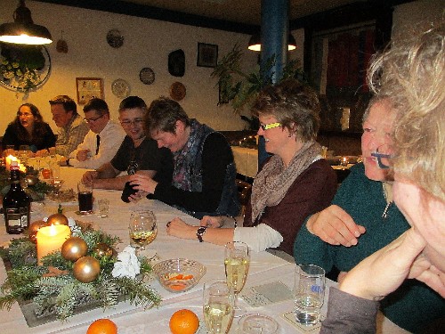../Images/25I-Weihnachtsfeier Senioren, 15.12.2012.jpg